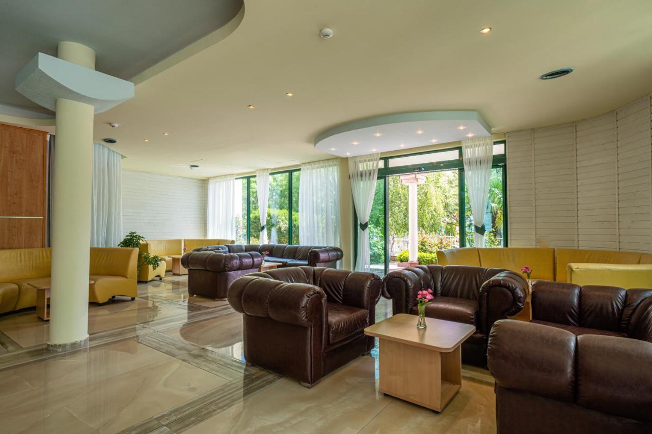 Perla Plaza Hotel Primorsko Dış mekan fotoğraf