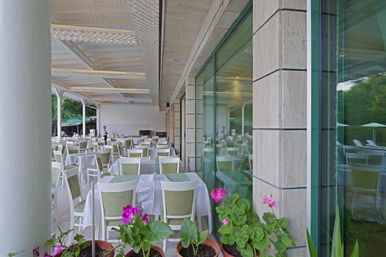 Perla Plaza Hotel Primorsko Dış mekan fotoğraf