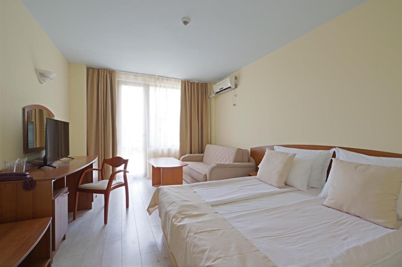 Perla Plaza Hotel Primorsko Dış mekan fotoğraf