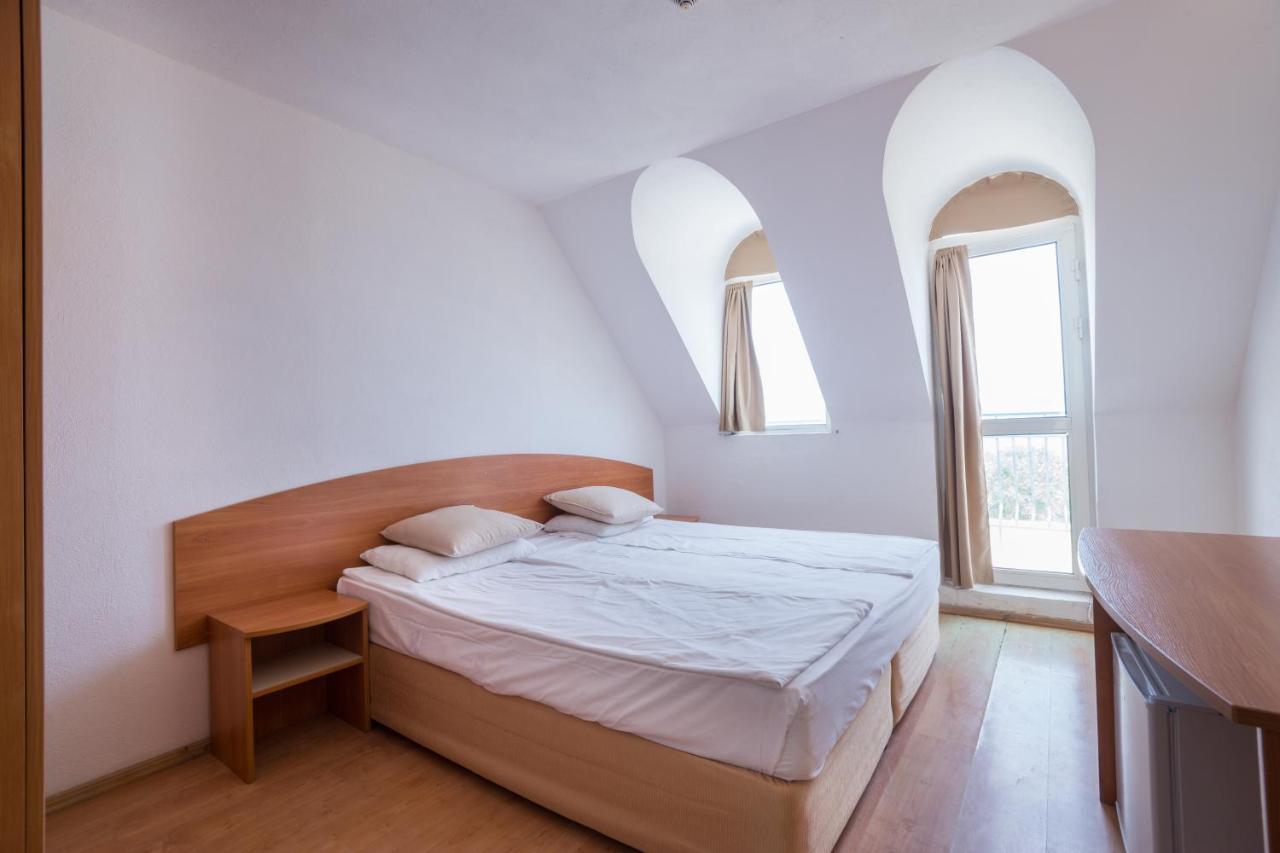 Perla Plaza Hotel Primorsko Dış mekan fotoğraf