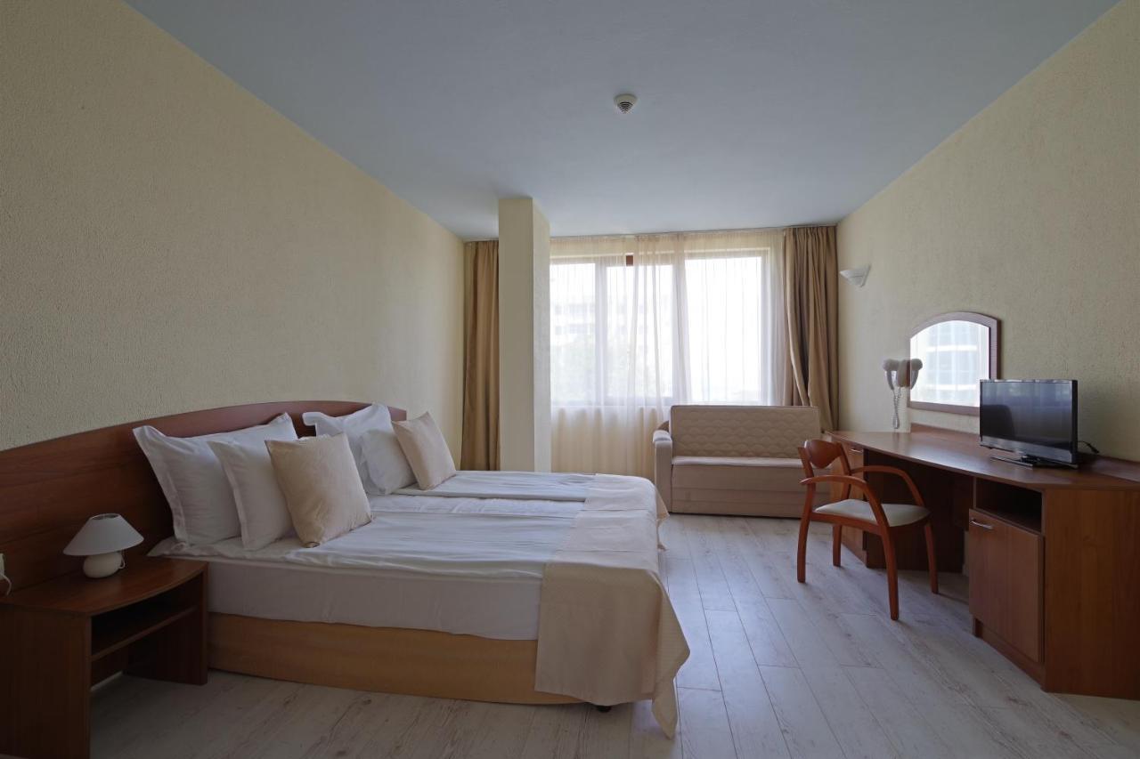 Perla Plaza Hotel Primorsko Dış mekan fotoğraf