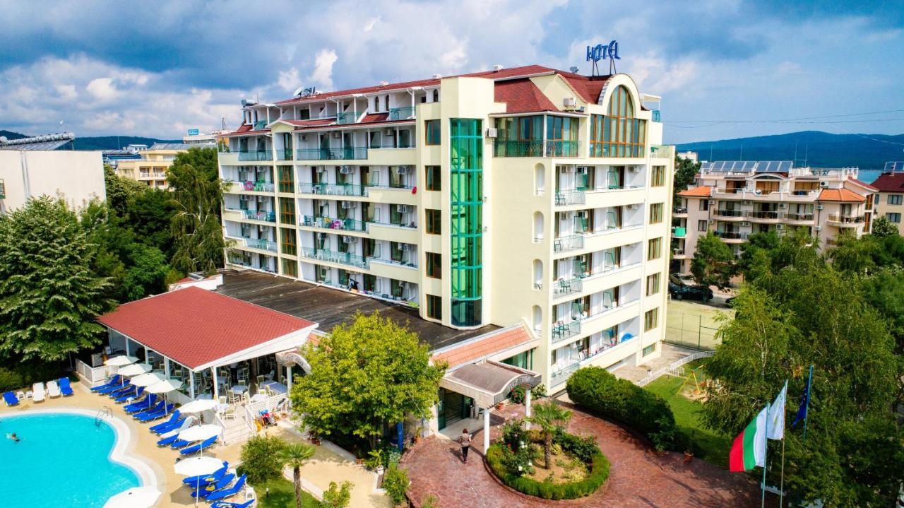 Perla Plaza Hotel Primorsko Dış mekan fotoğraf