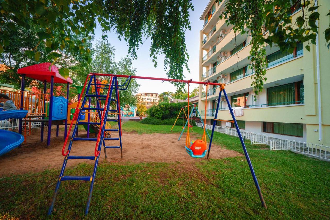 Perla Plaza Hotel Primorsko Dış mekan fotoğraf
